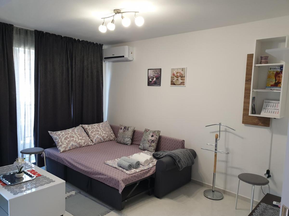 New The Twins Varna Two-Bedroom, Apt 5 At 15 Tsani Ginchev Street, Floor 3 Екстериор снимка