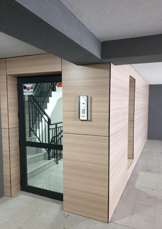 New The Twins Varna Two-Bedroom, Apt 5 At 15 Tsani Ginchev Street, Floor 3 Екстериор снимка