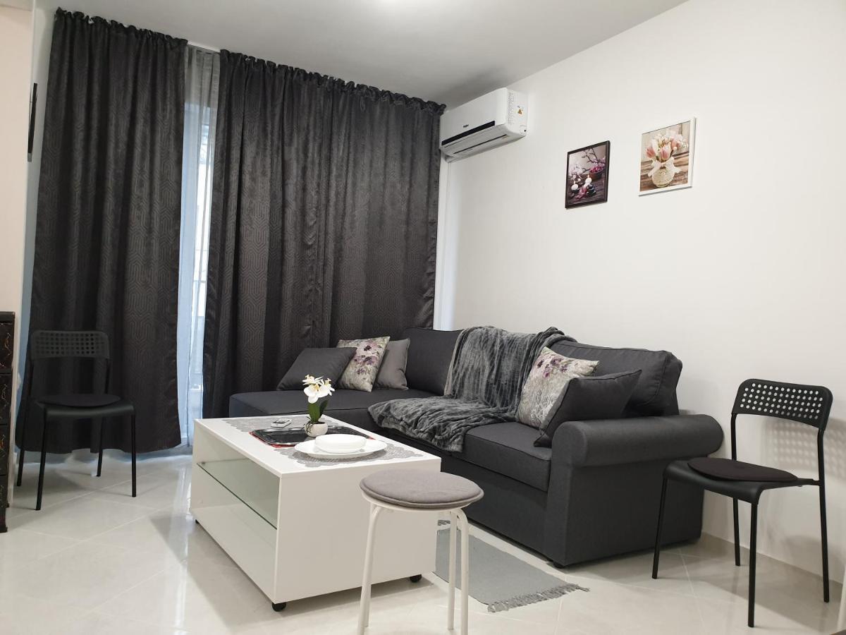 New The Twins Varna Two-Bedroom, Apt 5 At 15 Tsani Ginchev Street, Floor 3 Екстериор снимка