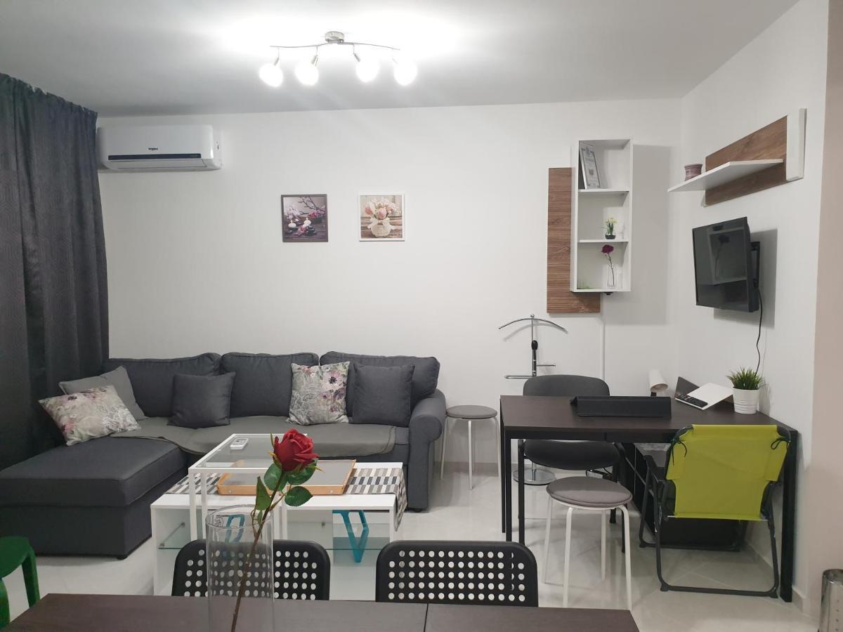 New The Twins Varna Two-Bedroom, Apt 5 At 15 Tsani Ginchev Street, Floor 3 Екстериор снимка