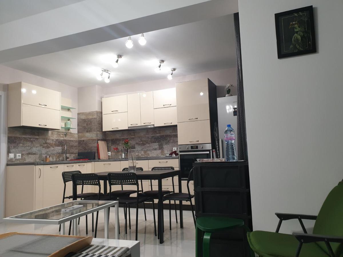New The Twins Varna Two-Bedroom, Apt 5 At 15 Tsani Ginchev Street, Floor 3 Екстериор снимка