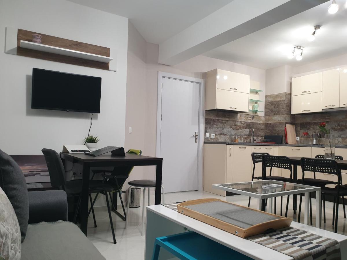 New The Twins Varna Two-Bedroom, Apt 5 At 15 Tsani Ginchev Street, Floor 3 Екстериор снимка