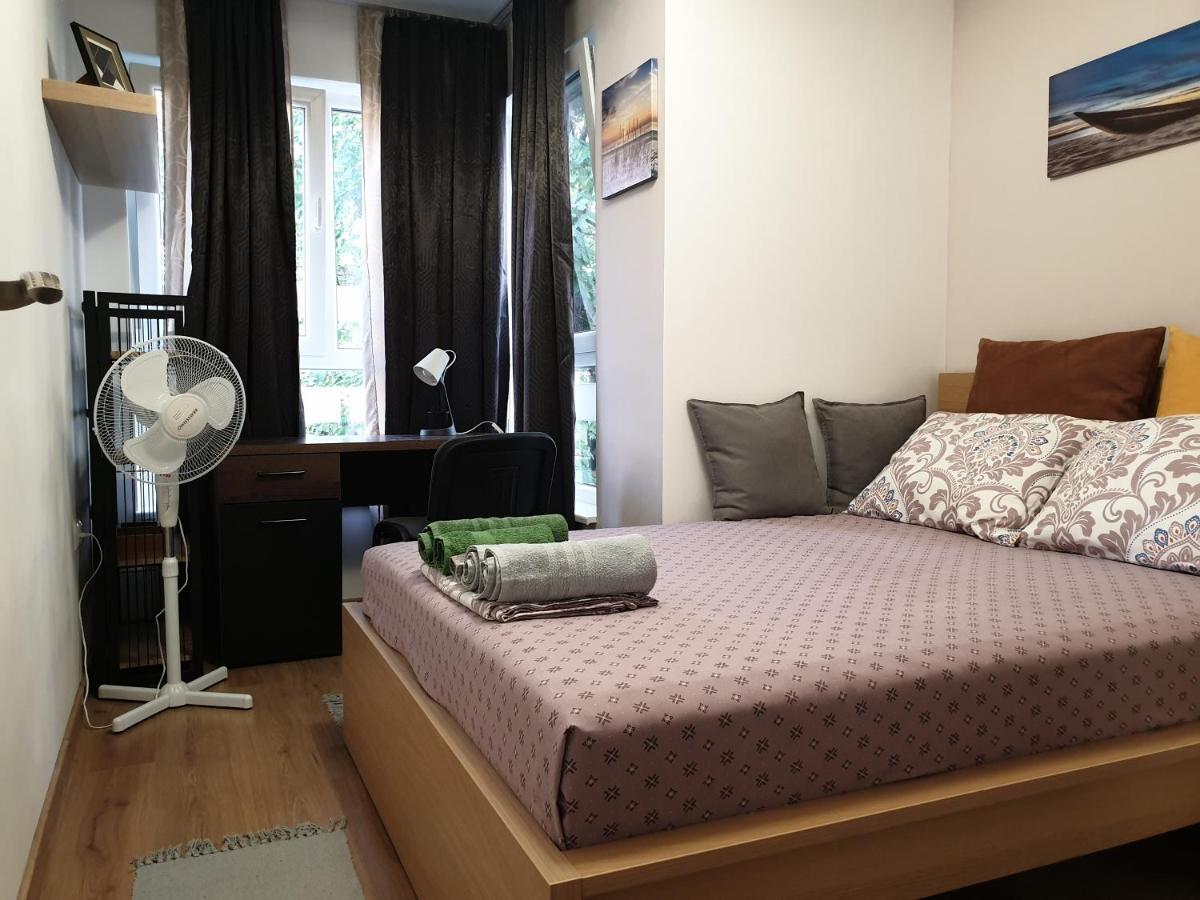New The Twins Varna Two-Bedroom, Apt 5 At 15 Tsani Ginchev Street, Floor 3 Екстериор снимка